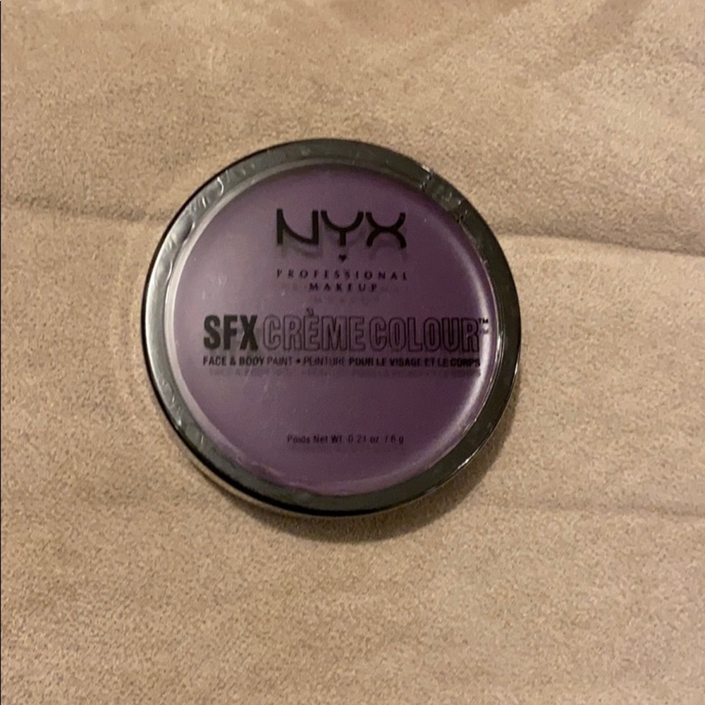 NYX SFX Creme Colour in Purple
